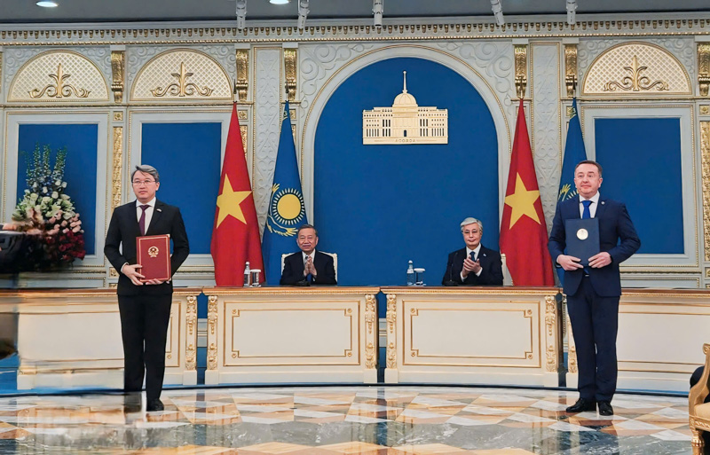 Việt Nam và Kazakhstan tăng cường hợp tác về pháp luật